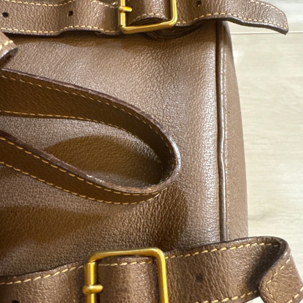Vintage Authentic Gucci Suede Drawstring Backpack –‎ Brown